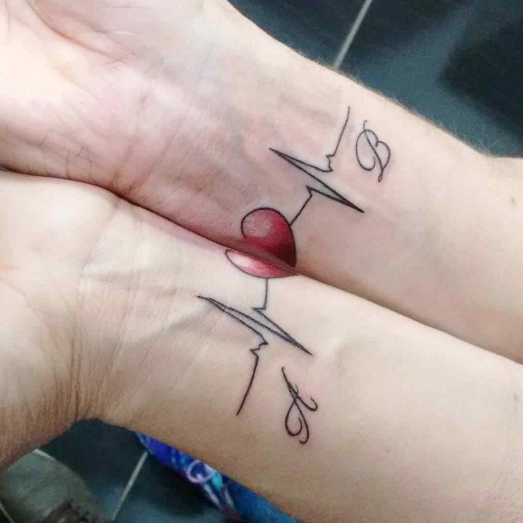 Tatuagem para casal que se completam